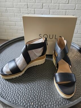 NIB SOUL Naturalizer Black Leather Crisscross Wedge Sandals